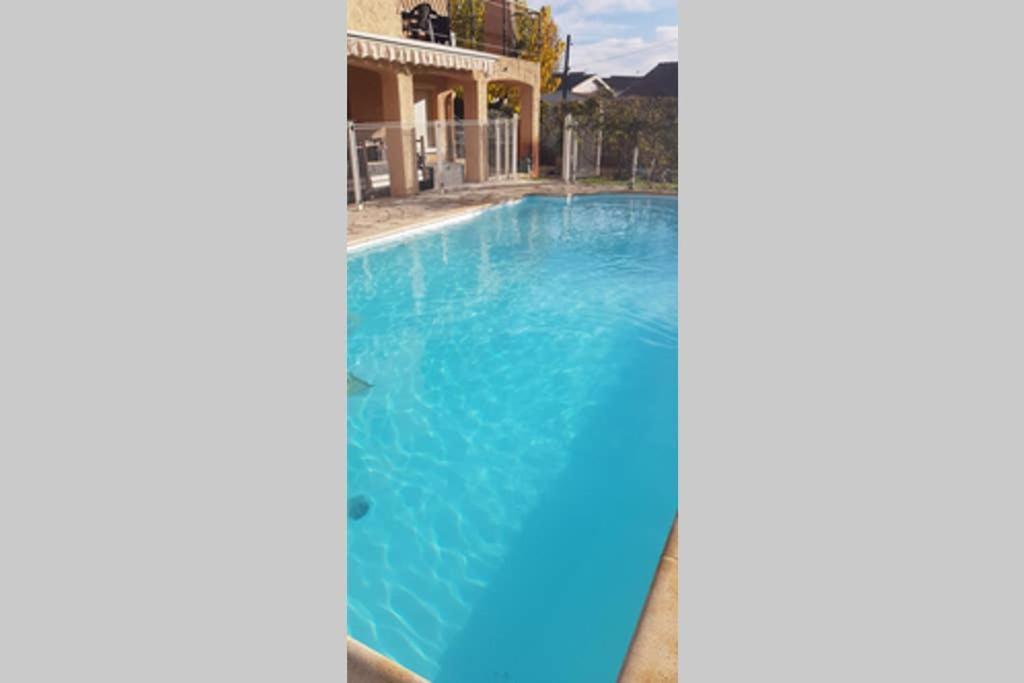 Un Charmant Logement Apartamento Aigues-Mortes Exterior foto