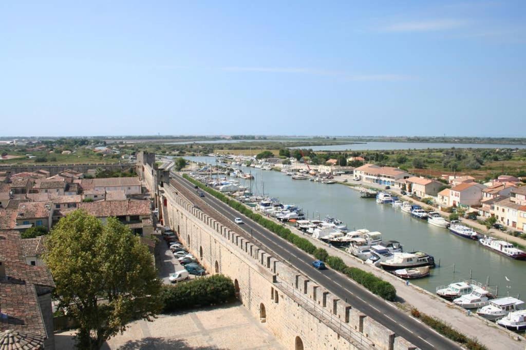Un Charmant Logement Apartamento Aigues-Mortes Exterior foto